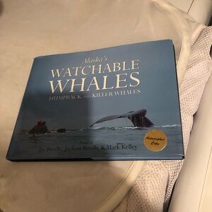 🌴Signed! Watchable Whales Book- 120A $20 or $15 w/offer